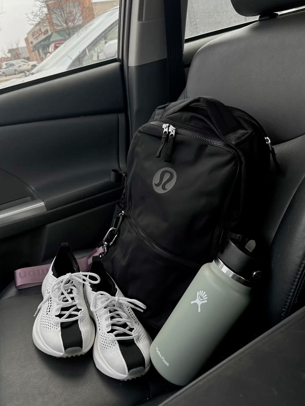 MOCHILA LULULEMON 22 L