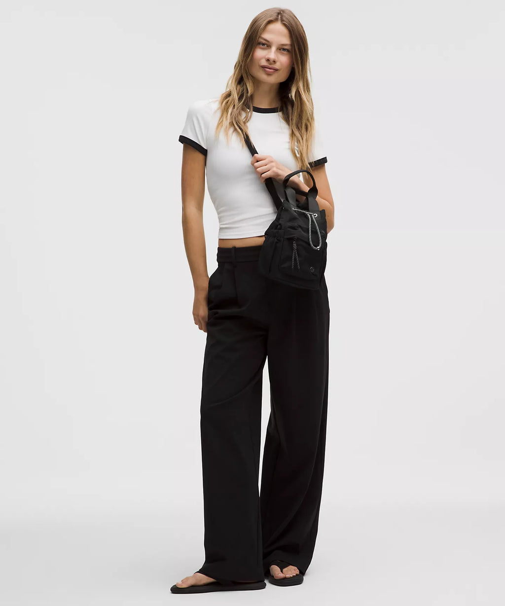 BUCKET BAG LULULEMON NEGRA