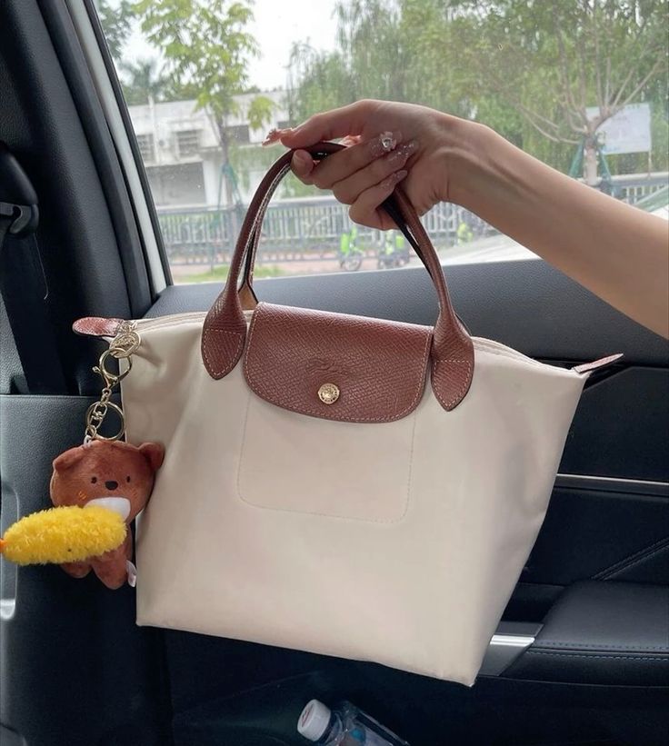 LONGCHAMP BEIGE CHICA