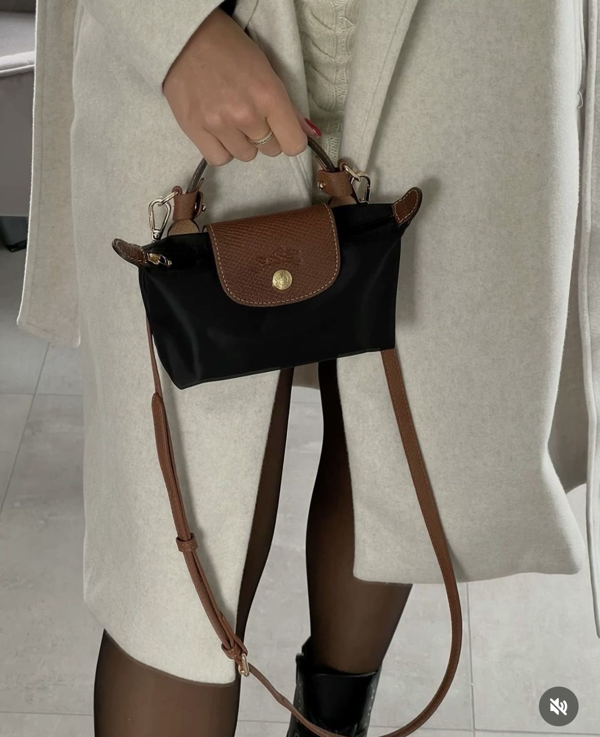 MINI LONGCHAMP NEGRA