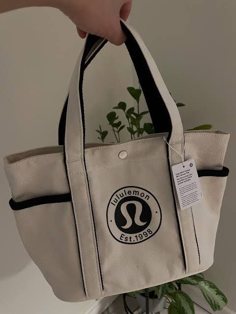 MINI TOTE LULULEMON