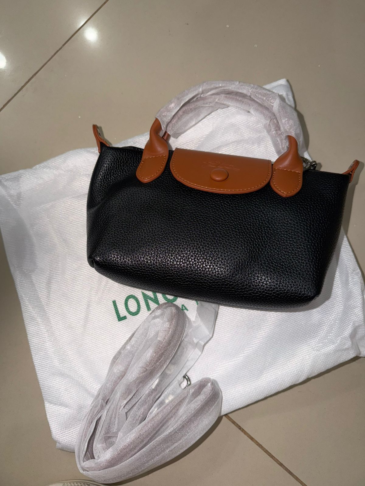 MINI LONGCHAMP NEGRA